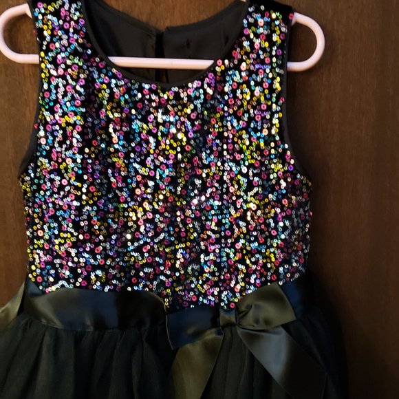 Lilt Girls Holiday / Party Dress Black with multi color sequins  Size 7/8 - Picture 2 of 5